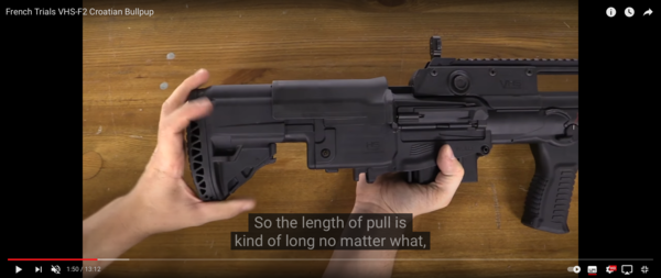 개머리판 길이를 가장 늘린 모습. 최대 5cm까지 길이를 바꿀 수 있다. 동영상 캡쳐.