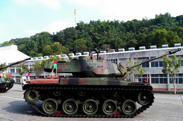 곧 퇴역할 대만군 M41A3 (Wikipedia)