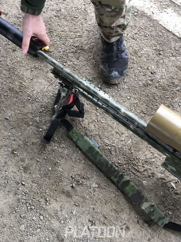 저격총에 장착되어 있다.