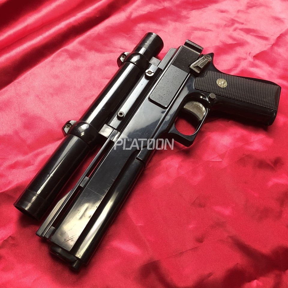 1984년에 등장한 치요다(チヨダ)의 Marksman Government Terminator. 마루젠 제품의 빼박 카피품..이었는데 나름의 오리지널리티가 존재하기도 했다. 