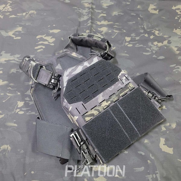 기능성과 빠른 탈착을 가능하게 디자인되었다.