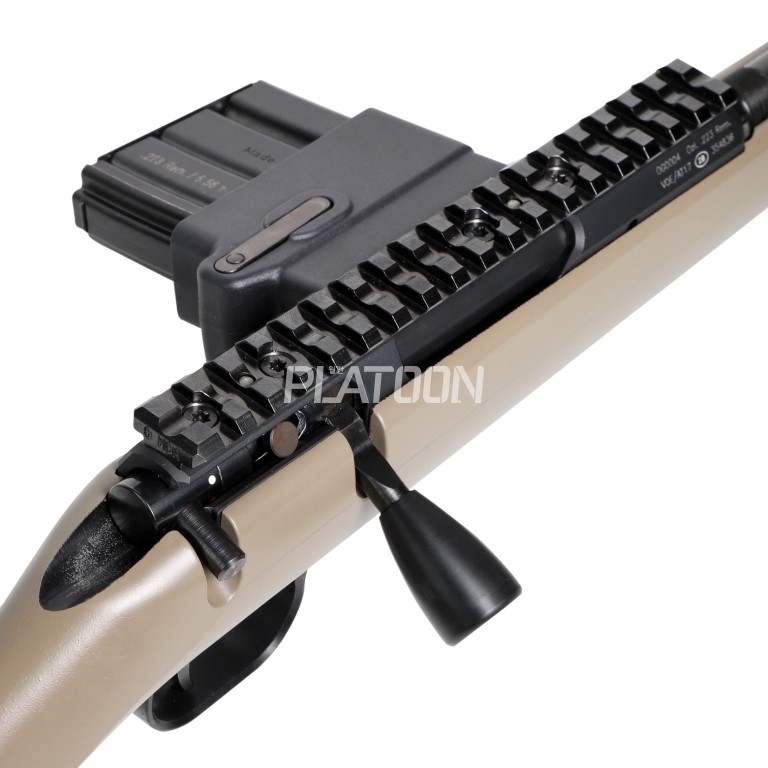 독일 VOERE Präzisionstechnik GmbH사의 측면 급탄 방식 볼트 액션 소총. 군경 시장에선 더 이상 보기 힘든 측면 급탄 방식이지만 민수시장에서는 간간히 이런 형태의 틈새시장 공략용 제품이 나오곤 한다. 