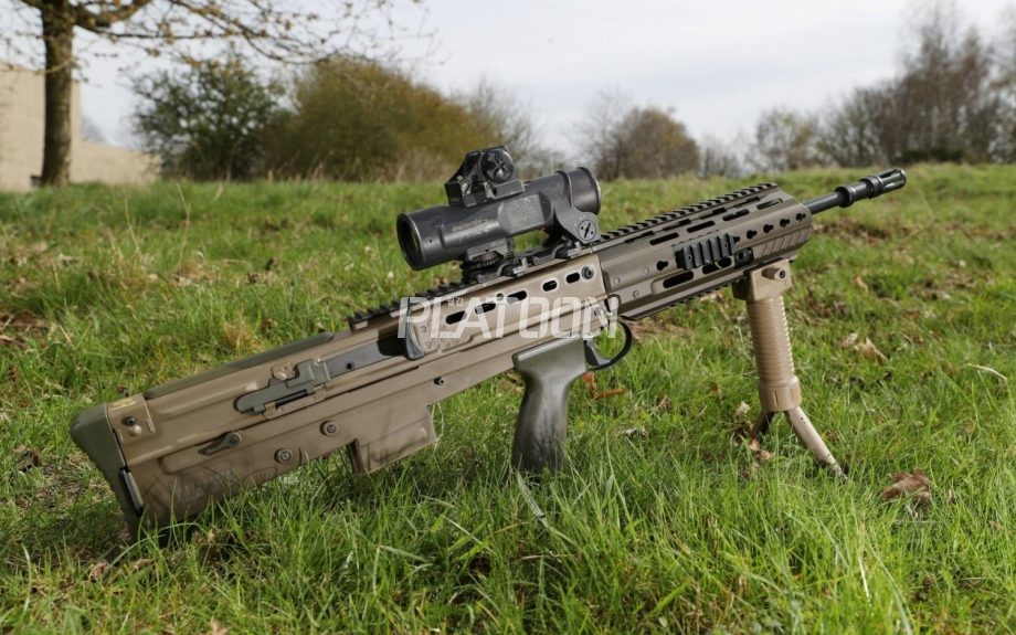 2016년부터 개발이 시작되어 2018년부터 지급이 시작된 SA80의 3번째 개량형인 SA80A3. 높은 내구성은 이미 A2버전에서 이미 검증이 이루어진 셈이고, 많은 부분에서 실용적인 개량이 이루어졌기 때문에 더 이상 깔 게 없어진 게 사실이다. 문제점으로 지적되던 H-KEY 또한 2020년부터 M-LOK 형태의 총열 덮개로 변경되었고, 조준경과 탄창을 제외하면 중량도 3720g으로 그럭저럭 가벼운 축에 속하게 되었다. 