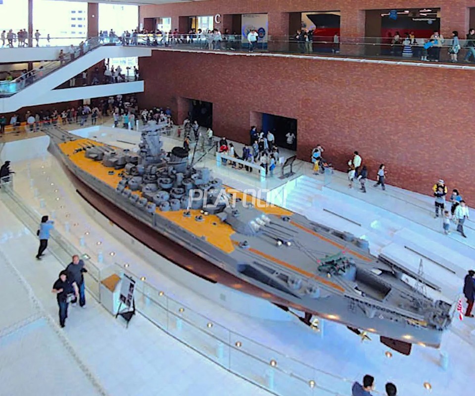 일본 쿠레시 해사역사박물관(呉市海事歴史科学館)내에 전시되어 있는 야마토는 2차대전과 태평양전쟁 당시 세계에서 가장 큰 전함이었다. 이미지 출처:大和ミュージアム